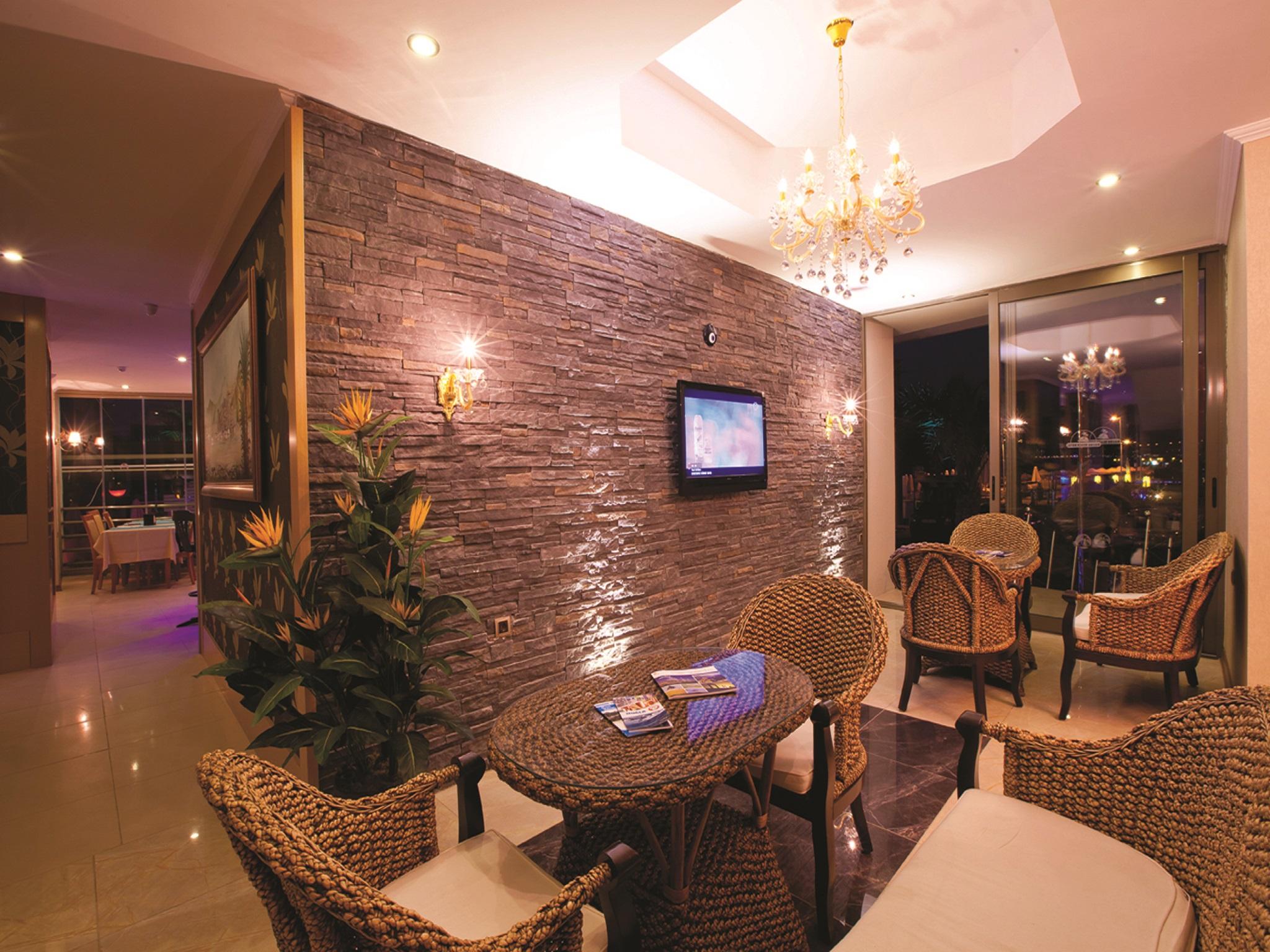 Aurasia Beach Hotel Мармарис Екстериор снимка