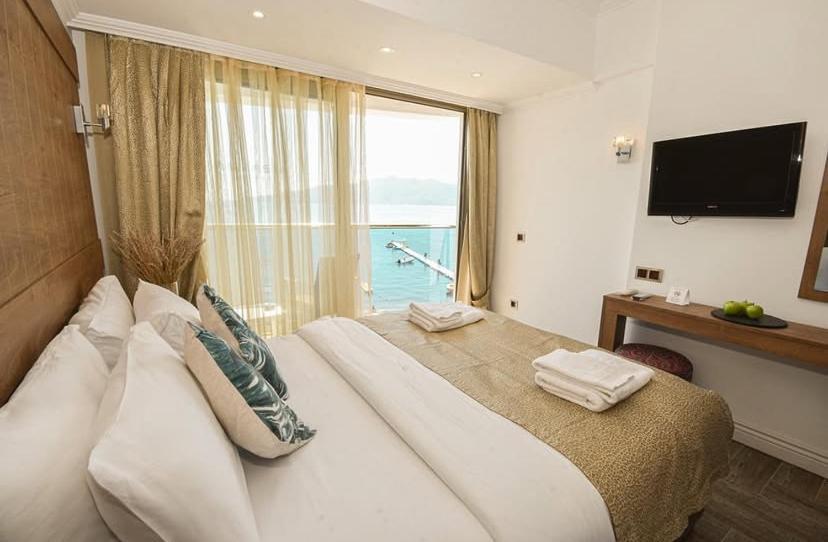 Aurasia Beach Hotel Мармарис Екстериор снимка