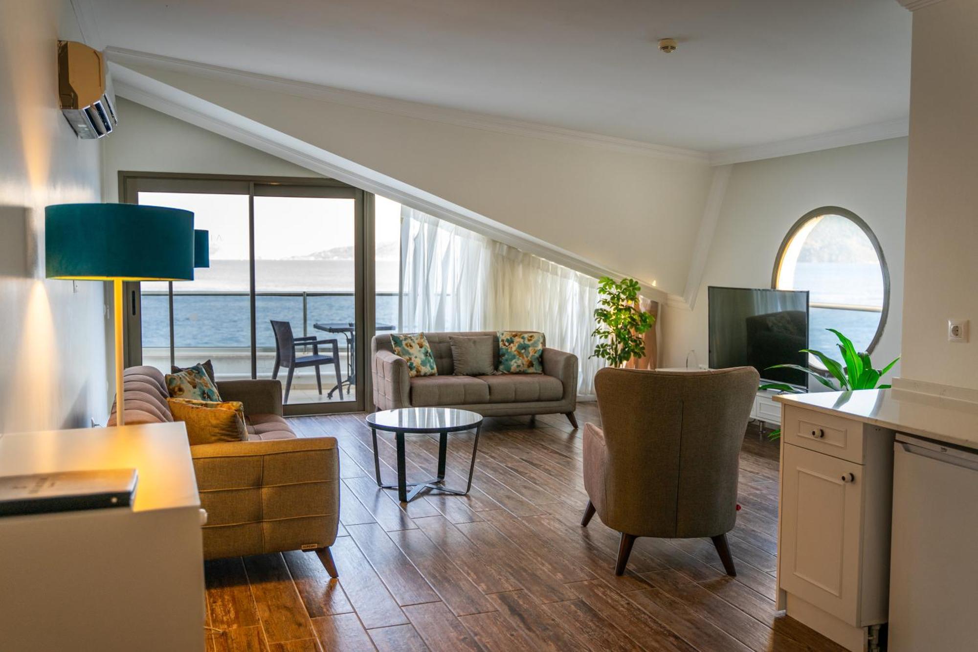 Aurasia Beach Hotel Мармарис Екстериор снимка